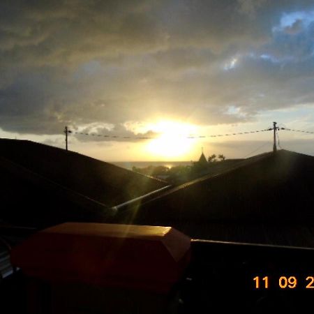 Aini Home Stay Ternate Bagian luar foto