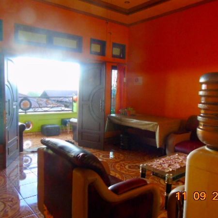 Aini Home Stay Ternate Bagian luar foto