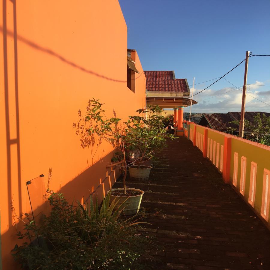 Aini Home Stay Ternate Bagian luar foto