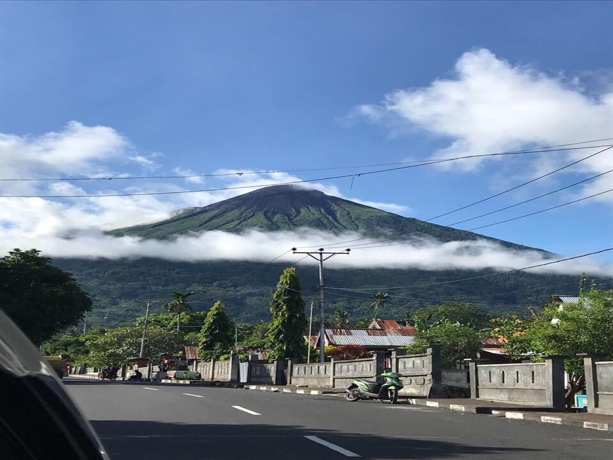Aini Home Stay Ternate Bagian luar foto
