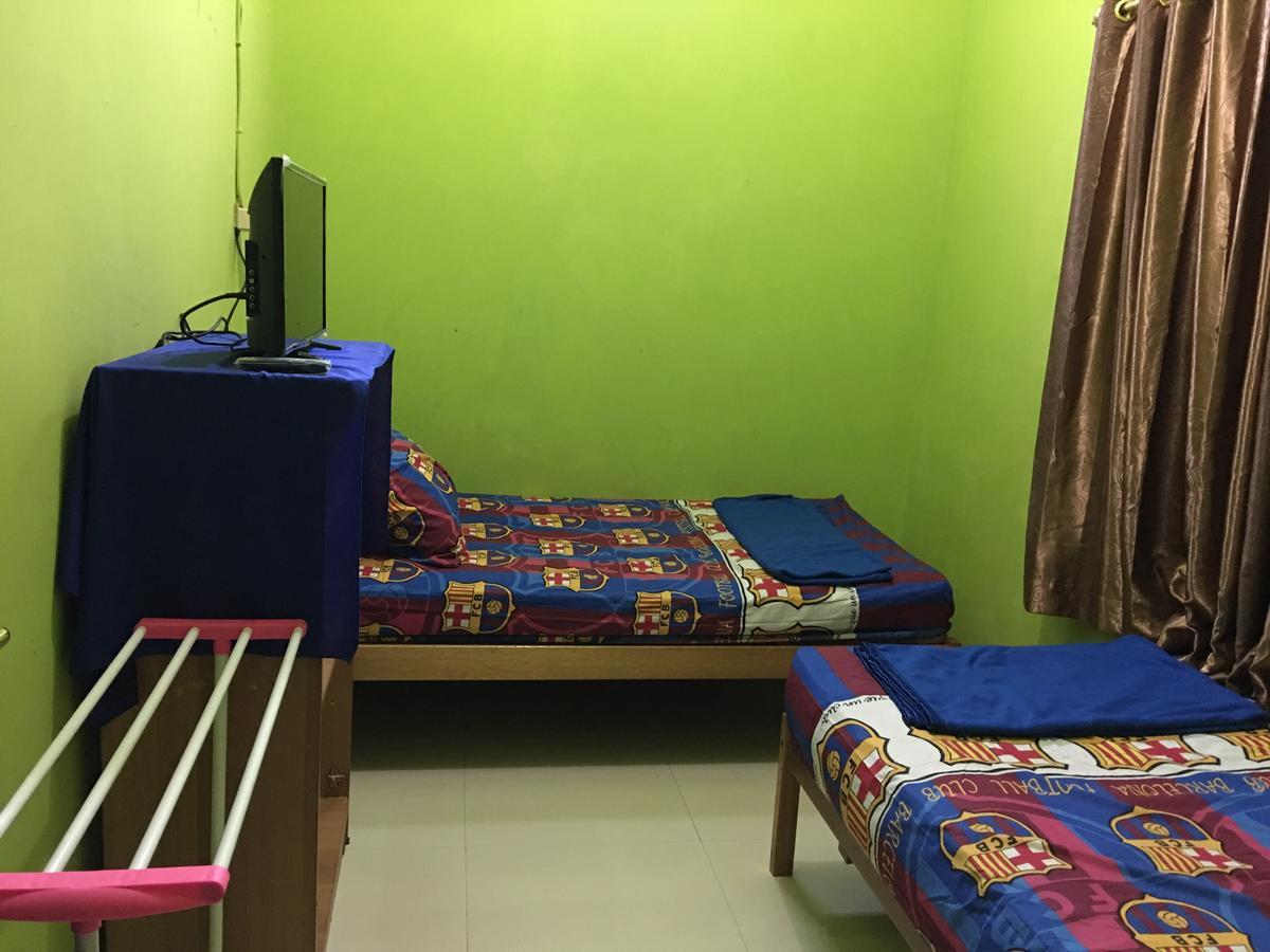Aini Home Stay Ternate Bagian luar foto