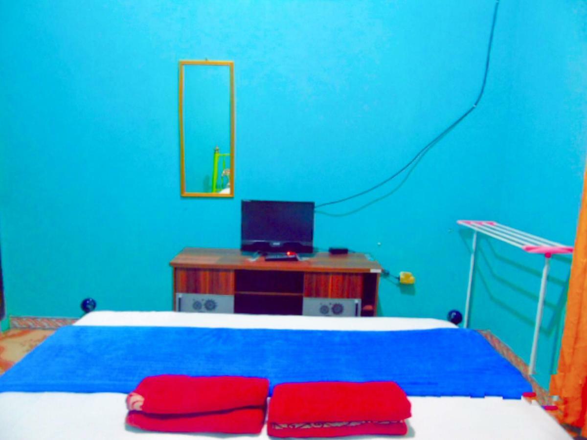 Aini Home Stay Ternate Bagian luar foto