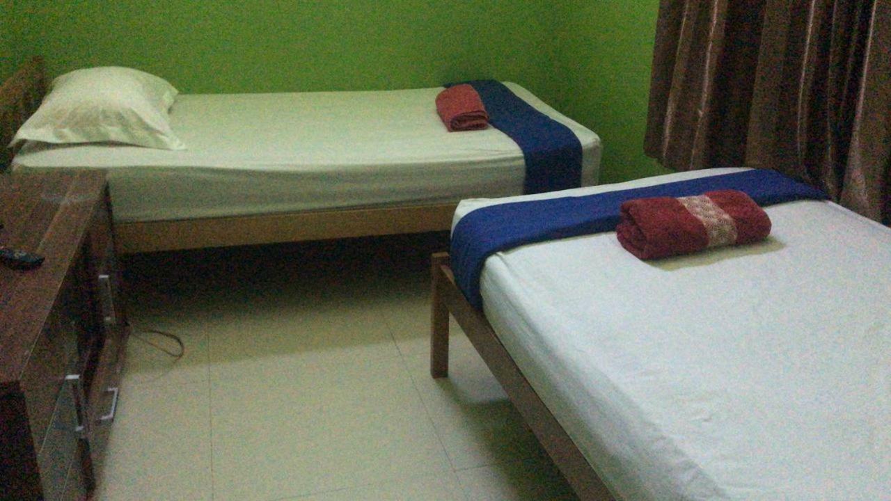 Aini Home Stay Ternate Bagian luar foto