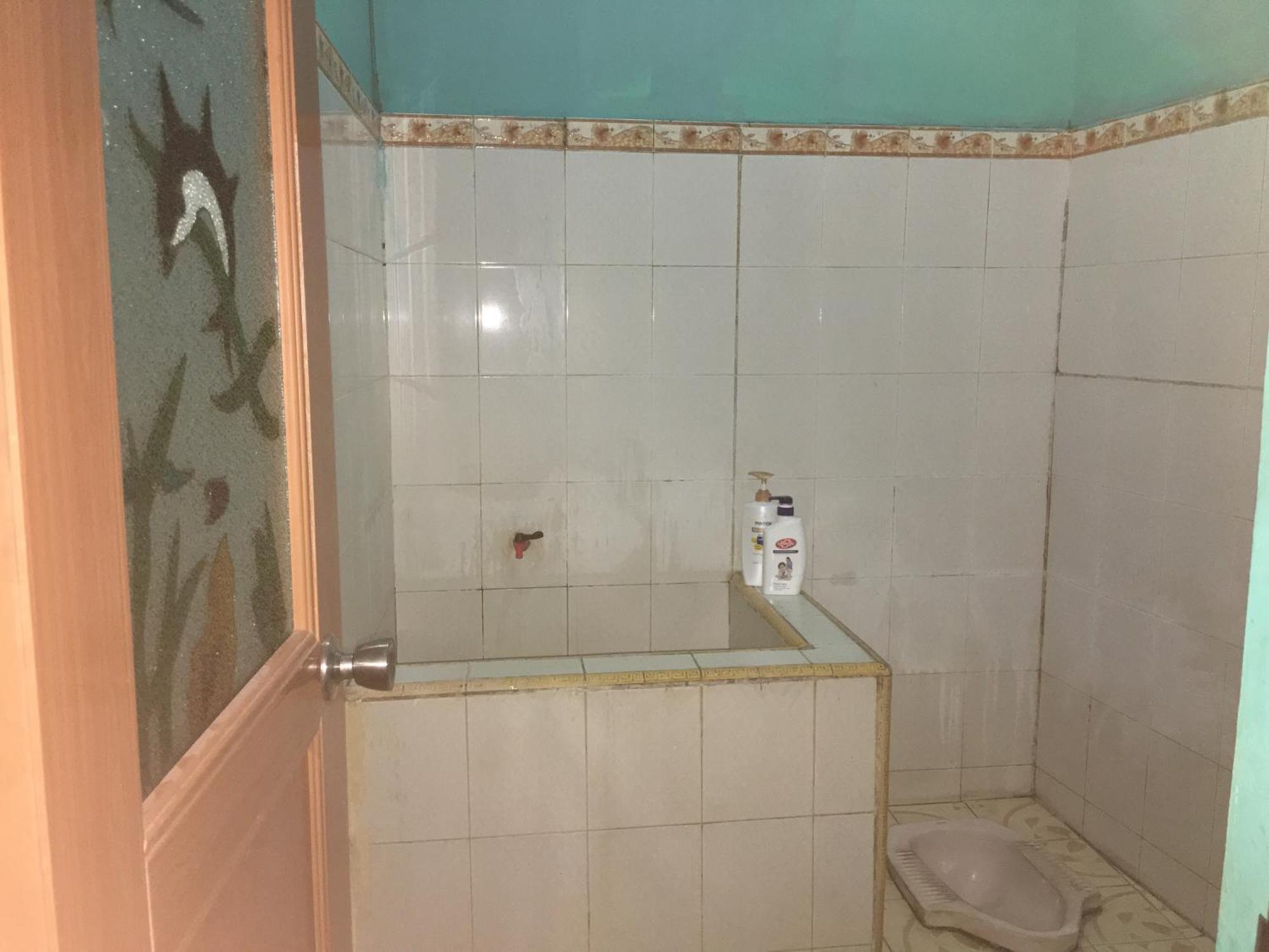 Aini Home Stay Ternate Bagian luar foto
